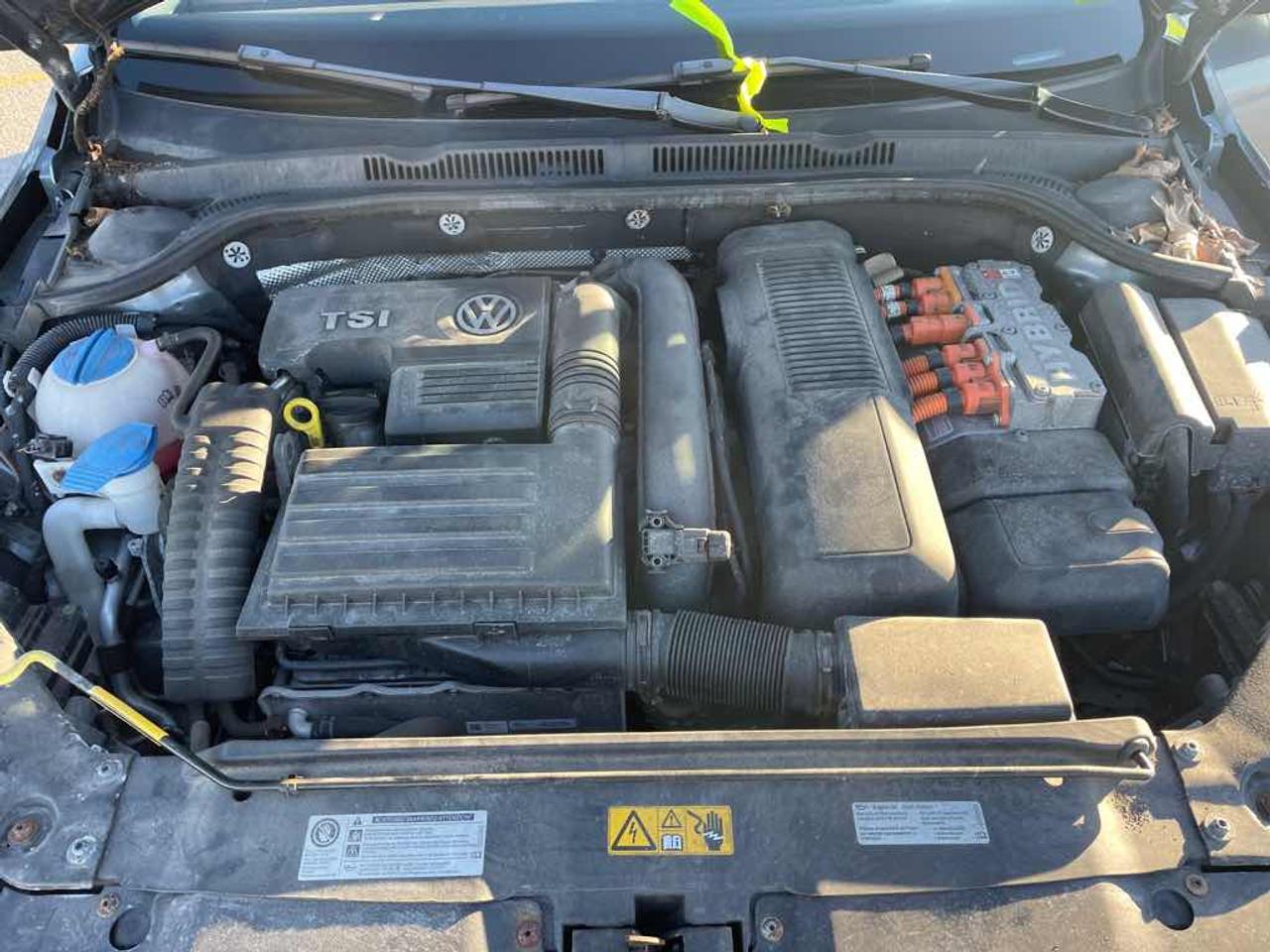 2016 Volkswagen Jetta Hybrid Photo