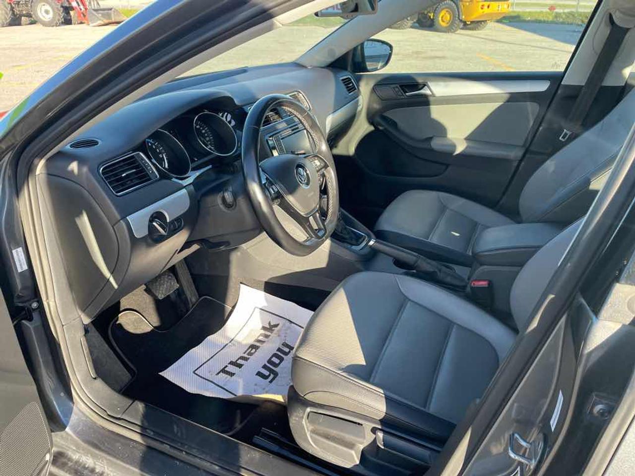 2016 Volkswagen Jetta Hybrid Photo