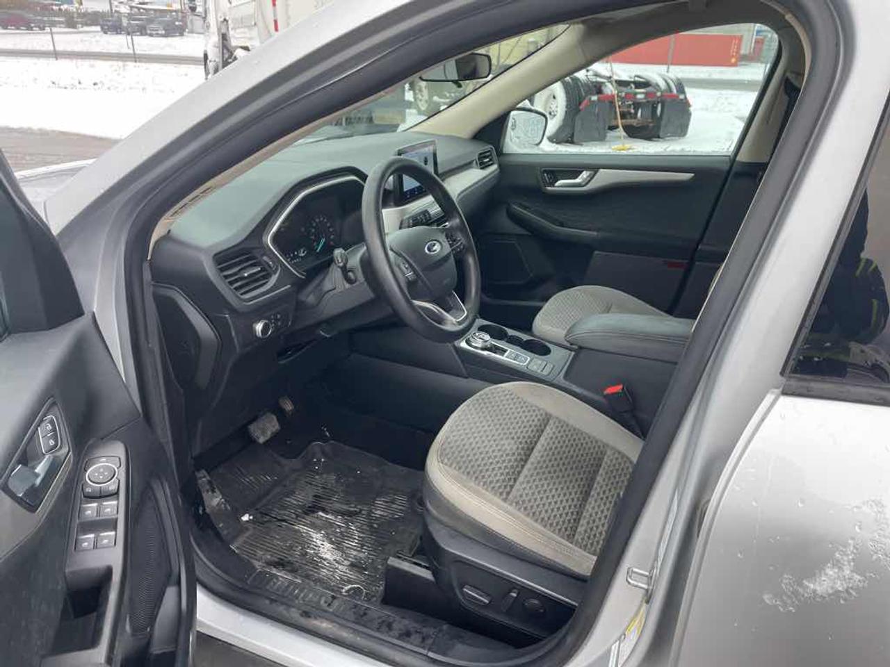 2020 Ford Escape SE Photo