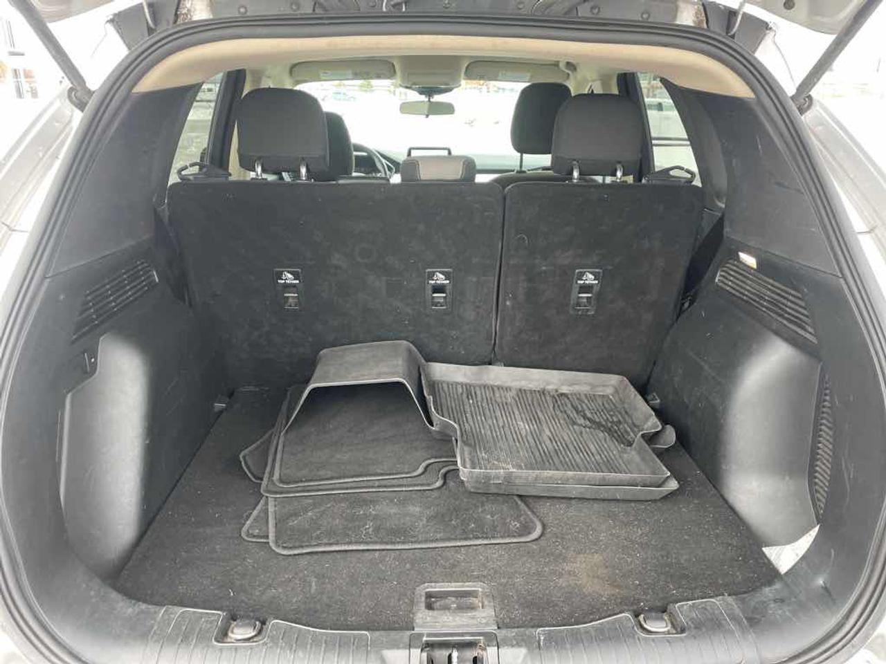2020 Ford Escape SE Photo