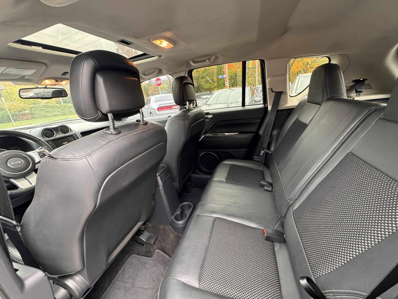 2015 Jeep Compass FWD 4DR NORTH - Photo #12