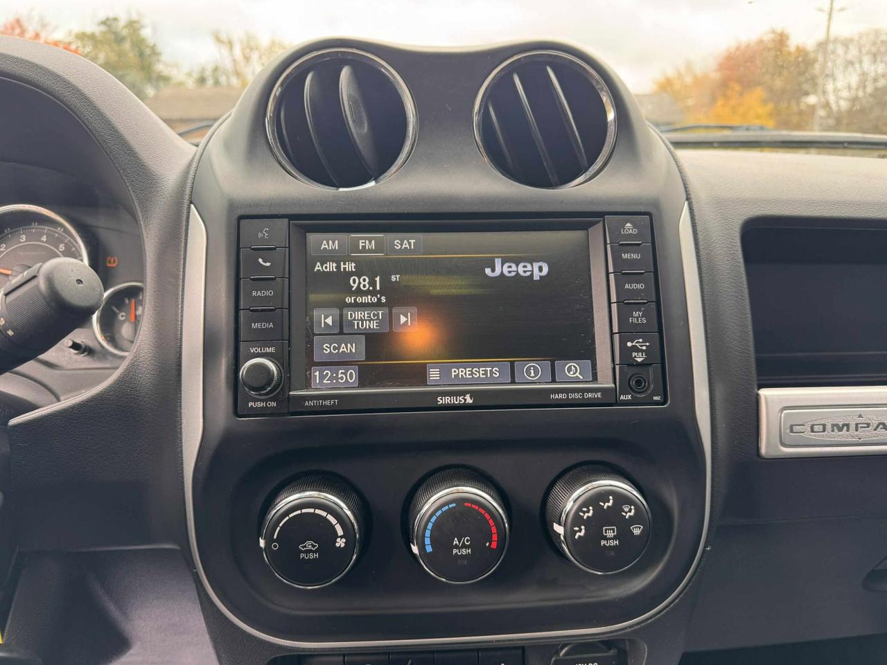 2015 Jeep Compass FWD 4DR NORTH - Photo #14