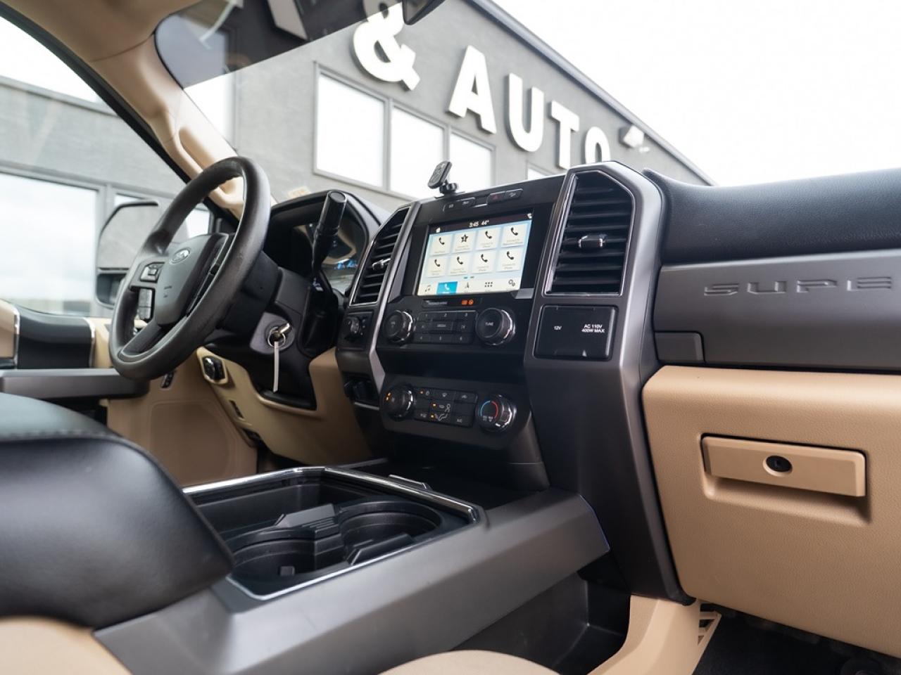 2019 Ford SUPER DUTY F-350 DRW XLT Photo43