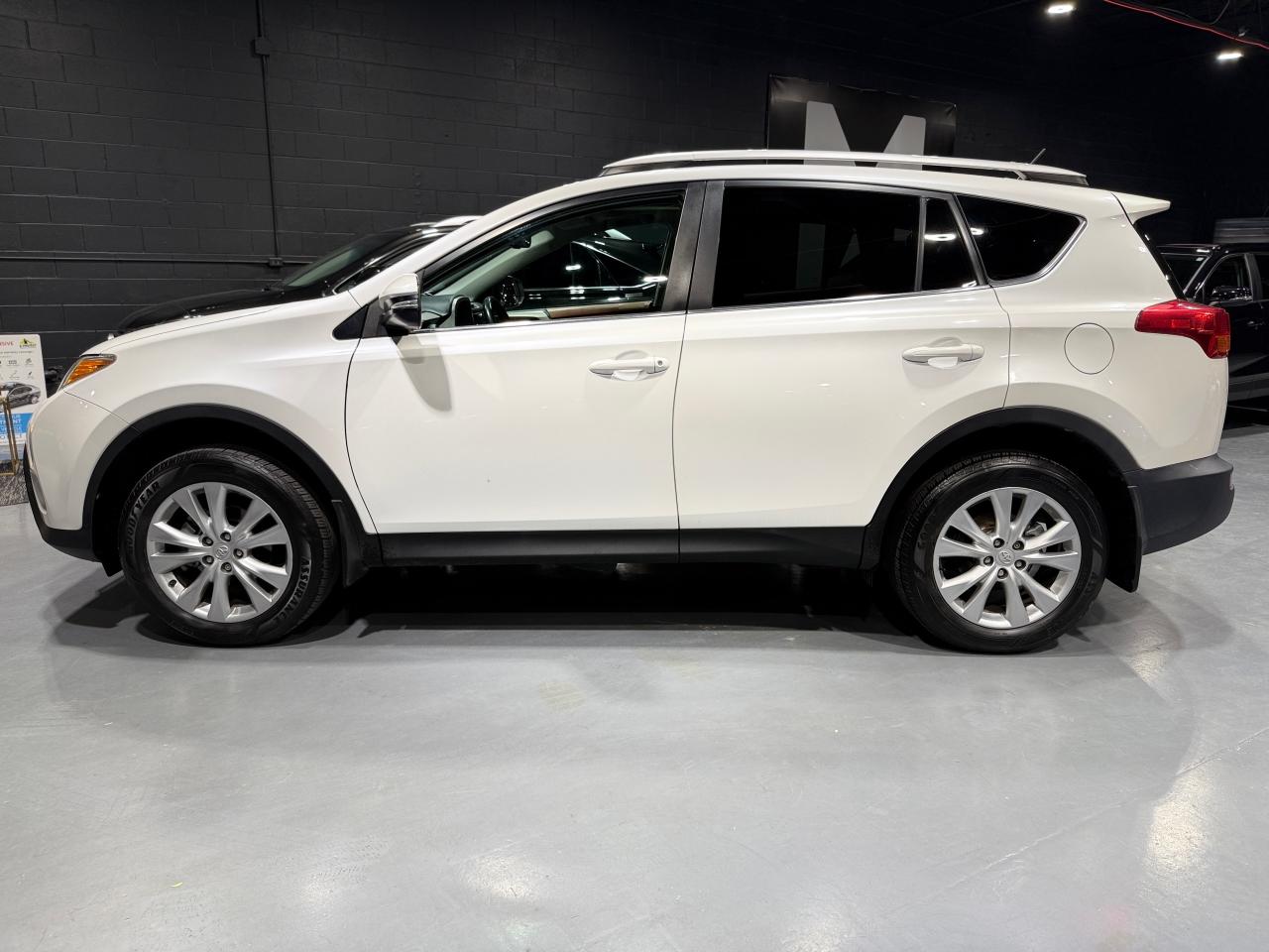 2013 Toyota RAV4 AWD 4dr Limited - Photo #10