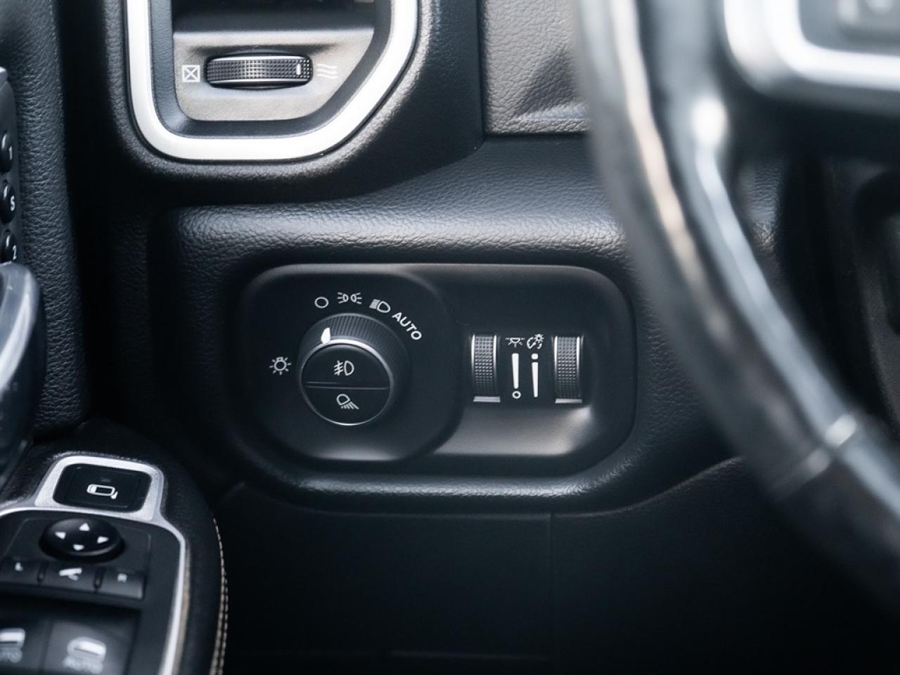 2019 RAM 3500 Laramie LIFT/RIMS/TIRES Photo33