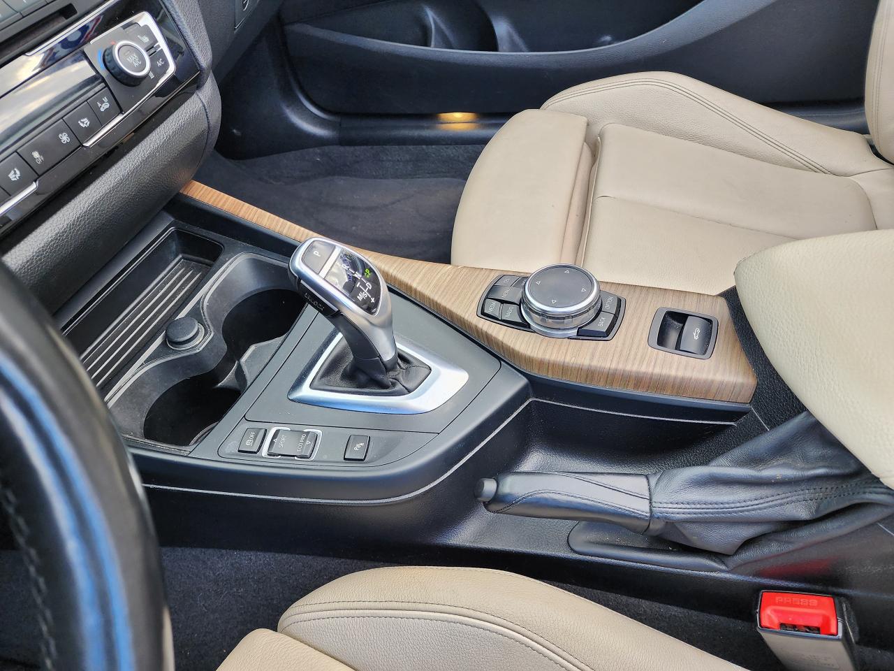 2016 BMW 2-Series M235i xDrive - Photo #16