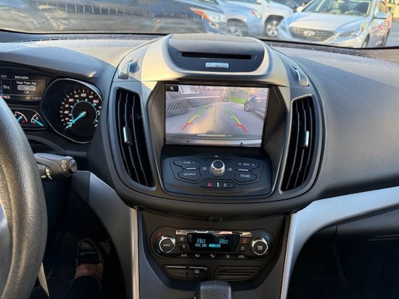 2014 Ford Escape FWD 4dr SE - Photo #9