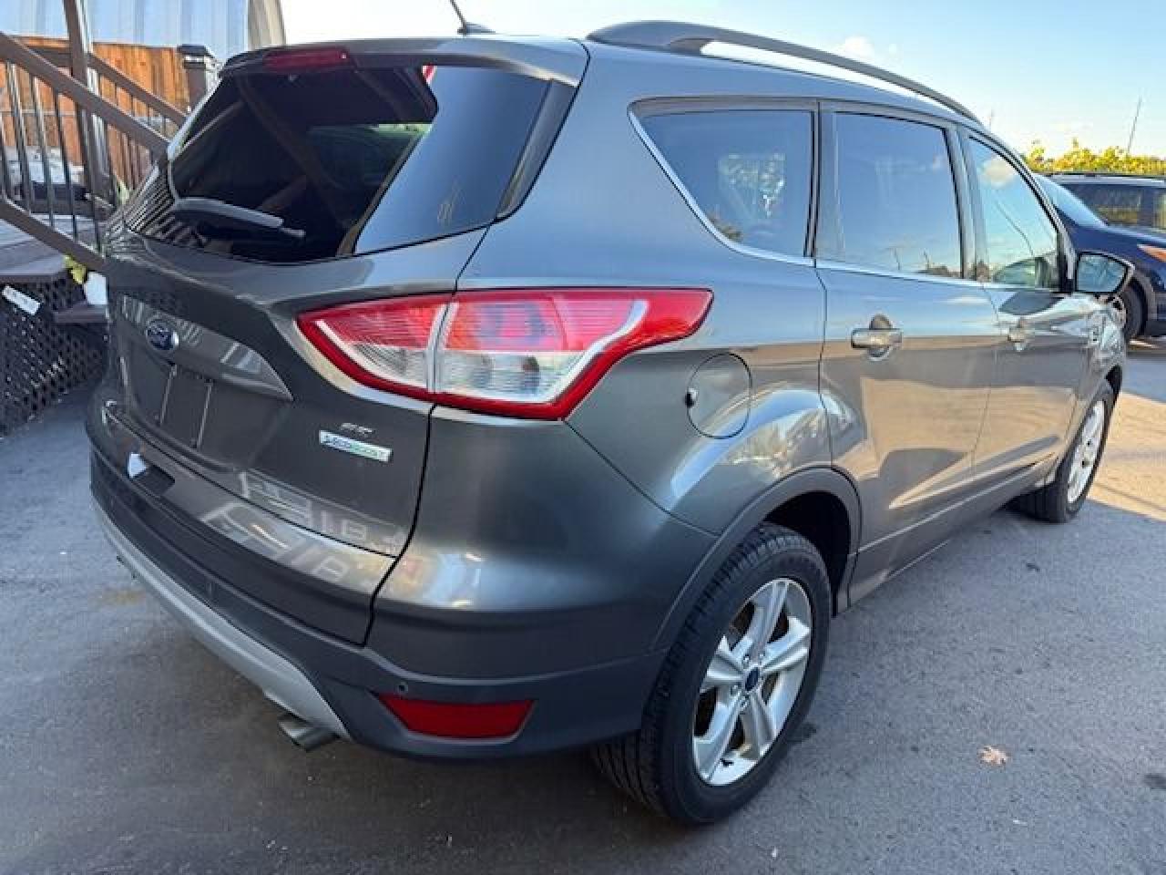 2014 Ford Escape FWD 4dr SE Photo3