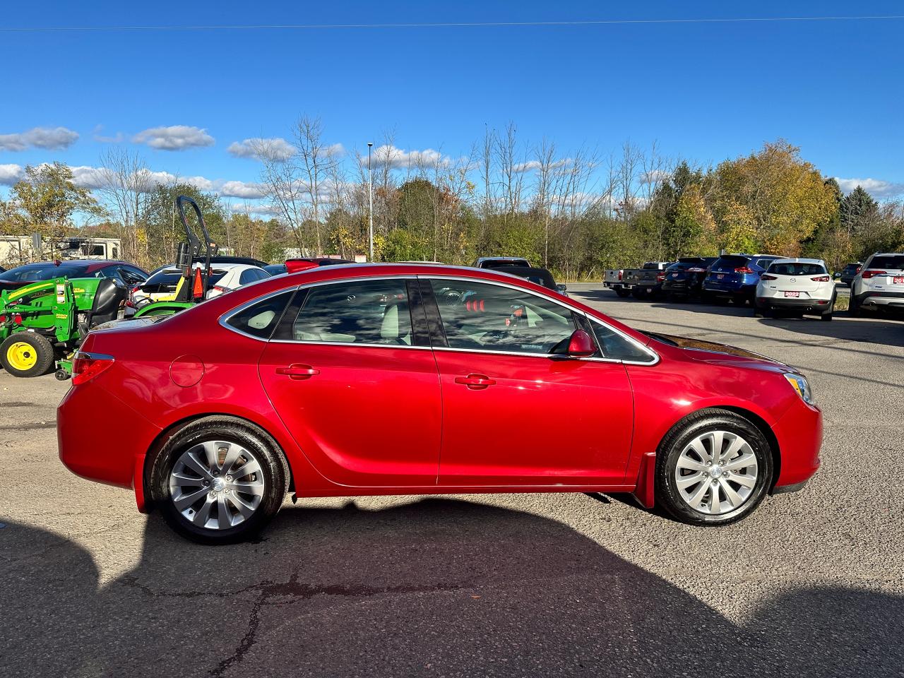 2017 Buick Verano Convenience HTD Cloth Bluetooth BackupCam CD FM/XM Photo4