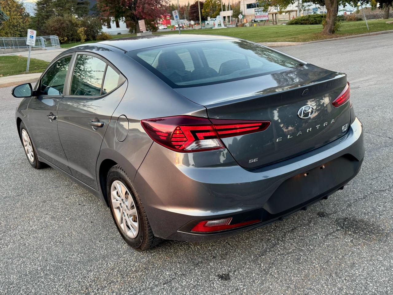 2020 Hyundai Elantra Essential IVT - Photo #8