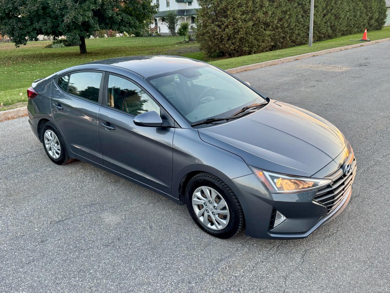 2020 Hyundai Elantra Essential IVT - Photo #16