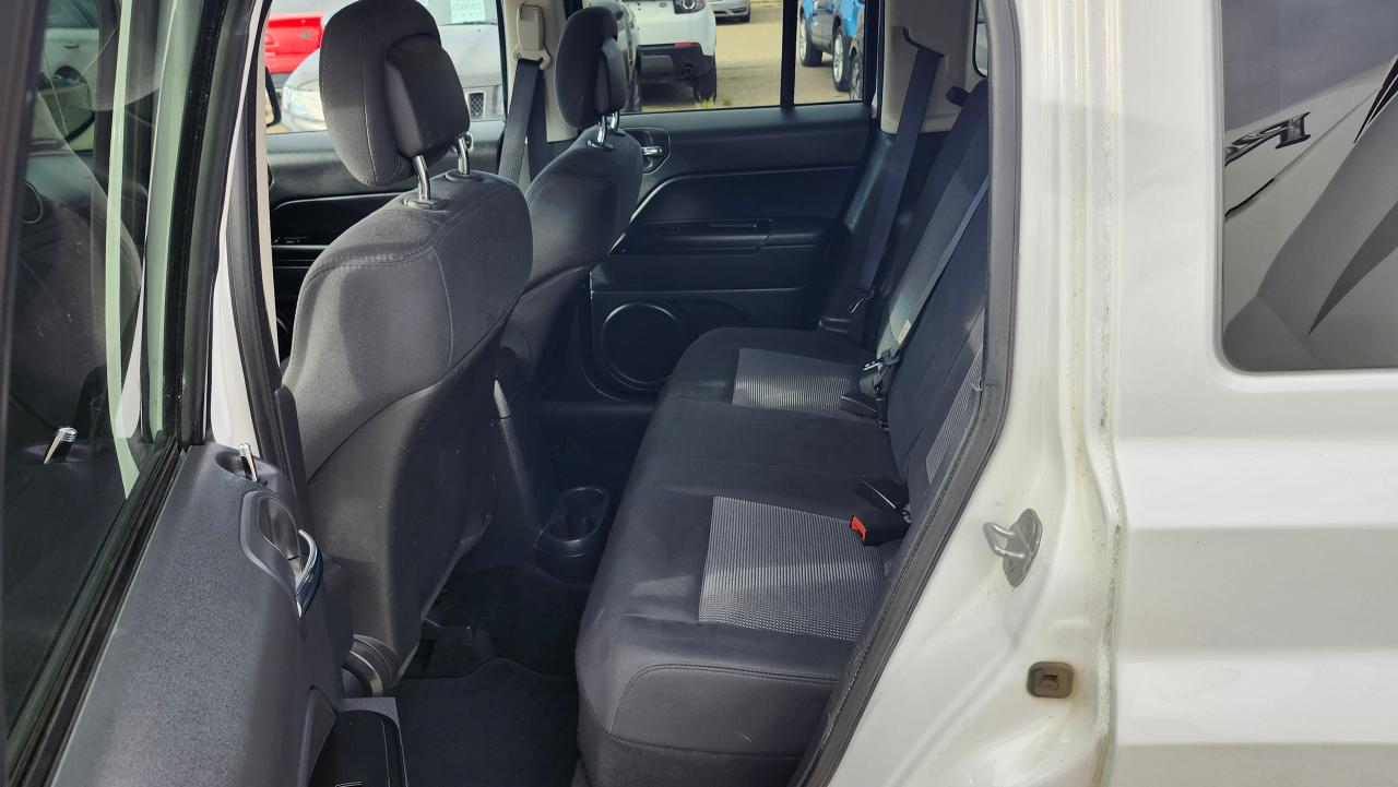 2013 Jeep Patriot 4WD SPORT - Photo #9