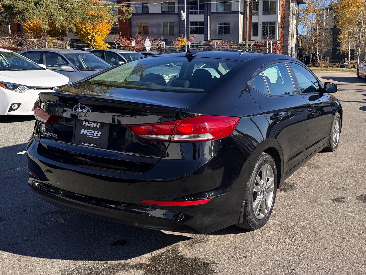 2017 Hyundai Elantra GL FINANCING AVAILABLE Photo5