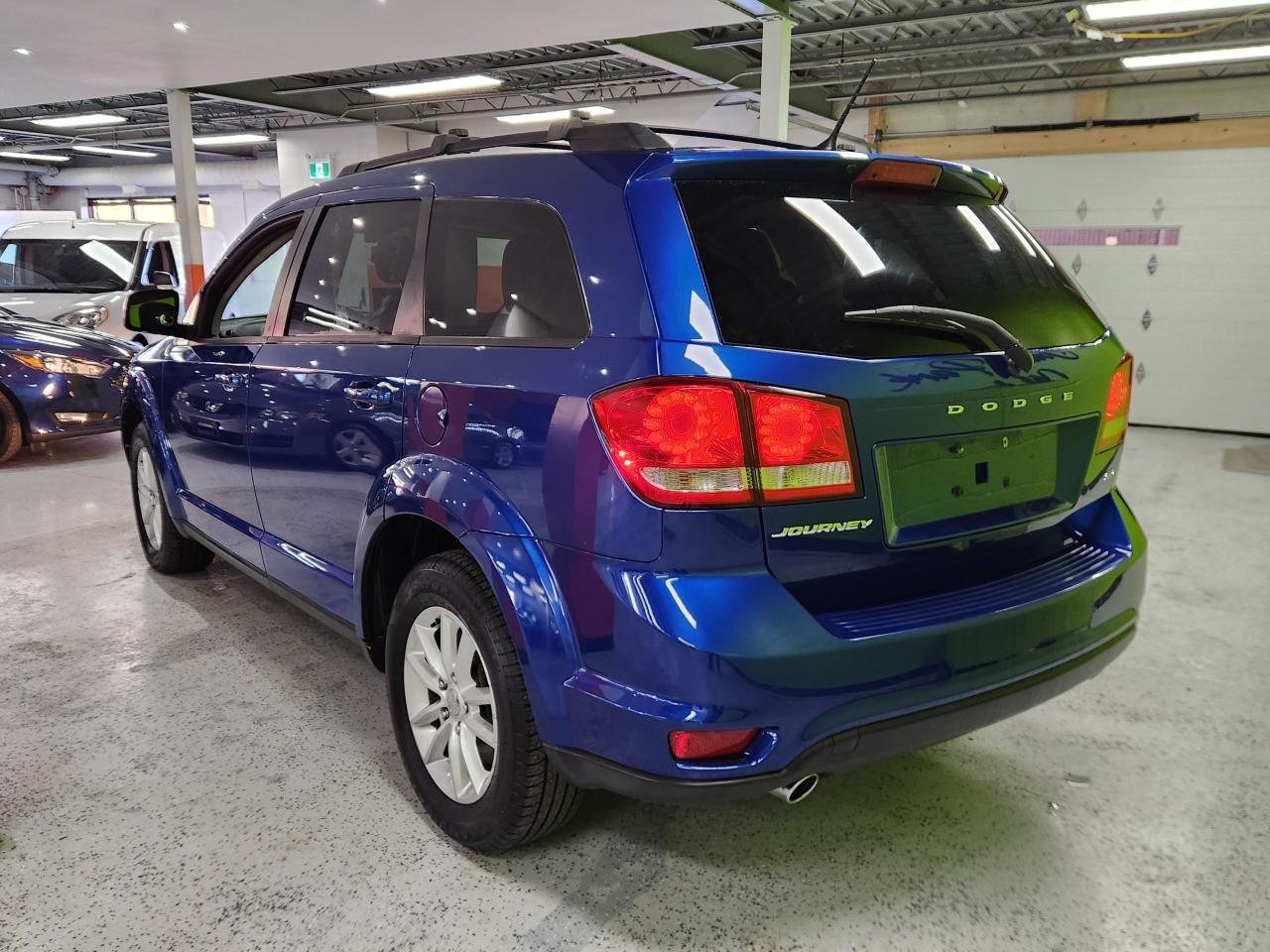 2015 Dodge Journey SXT H-Ted SEATS 7 PASSENGER V6 CLEAN - Photo #11