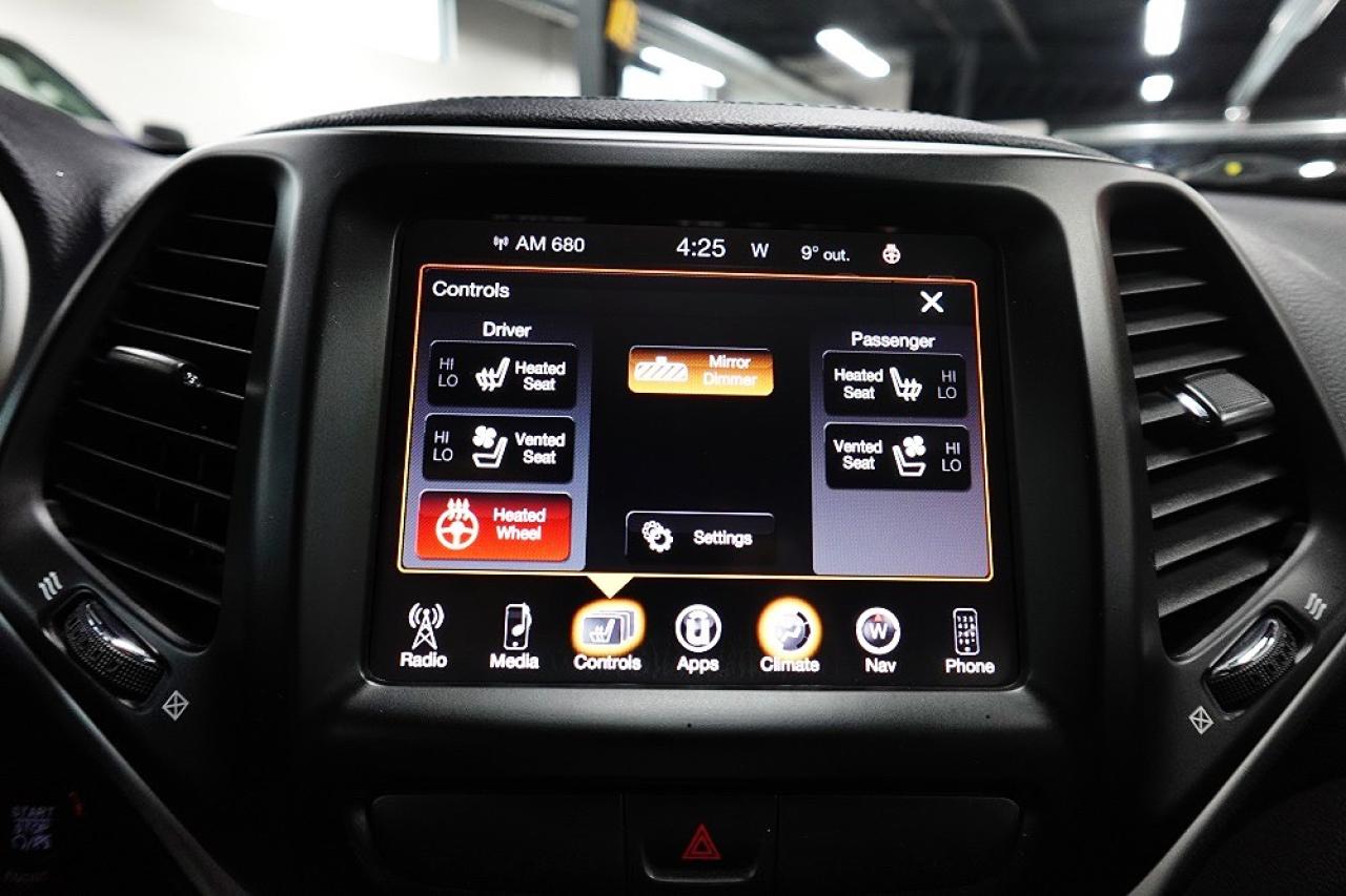 2016 Jeep Cherokee LIMITED EDITION,4X4, SERVICE RECORDS ,NAVI,LOW KM - Photo #22