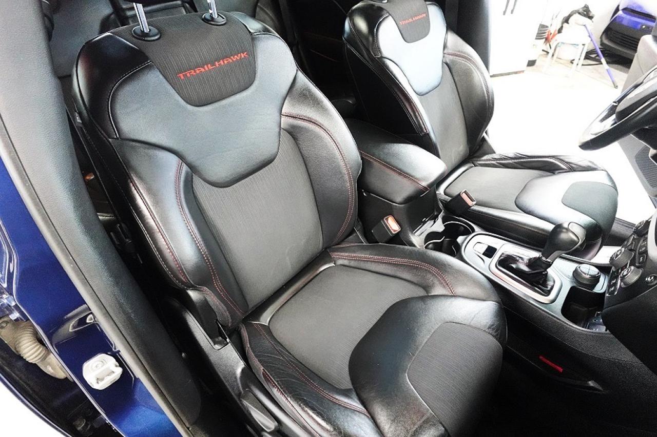 2018 Jeep Cherokee Trailhawk 4x4,DEALER MAINTAIN,NO ACCIDENT Photo