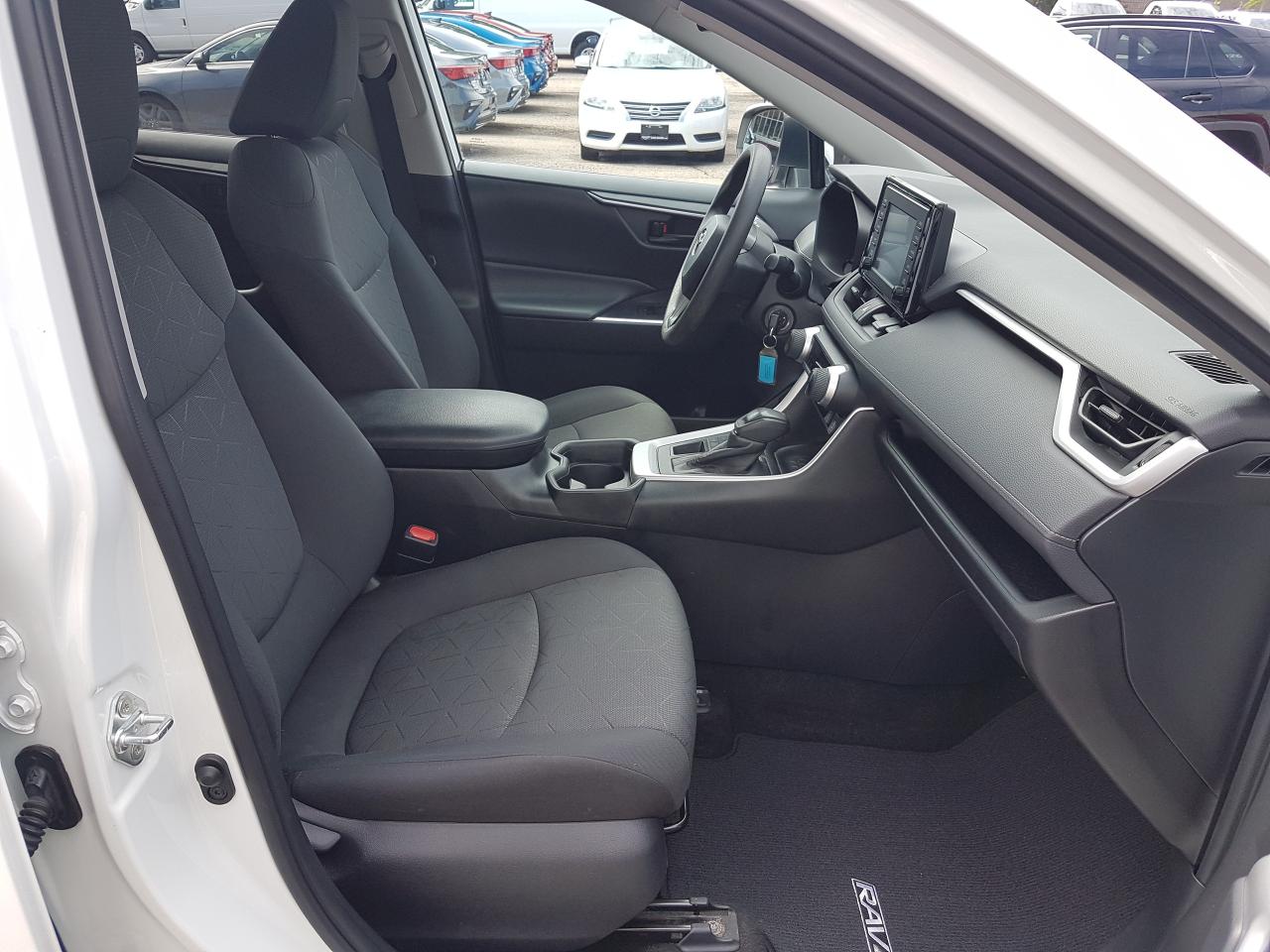 2022 Toyota RAV4 LE AWD *HEATED SEATS* Photo