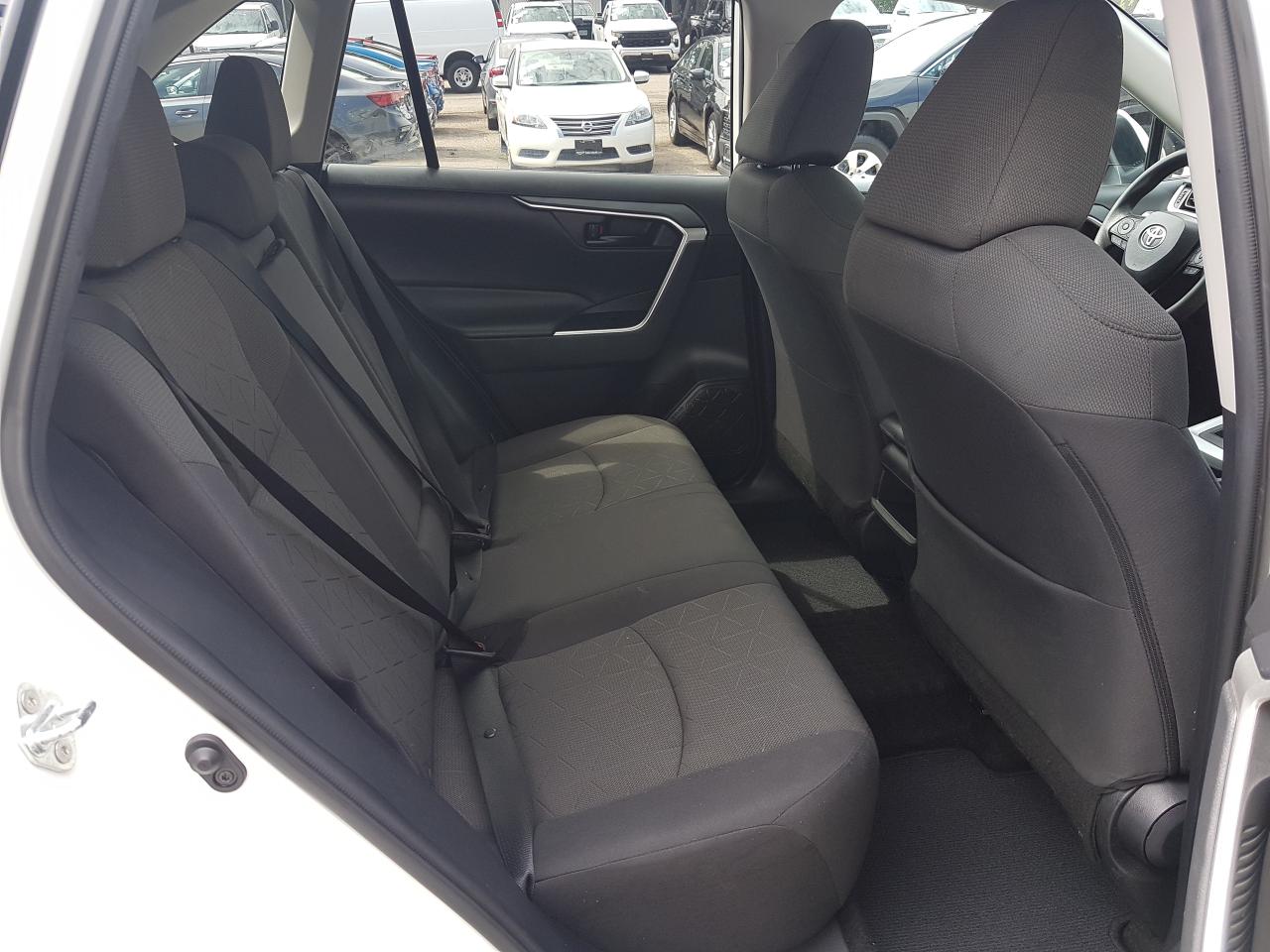 2022 Toyota RAV4 LE AWD *HEATED SEATS* Photo