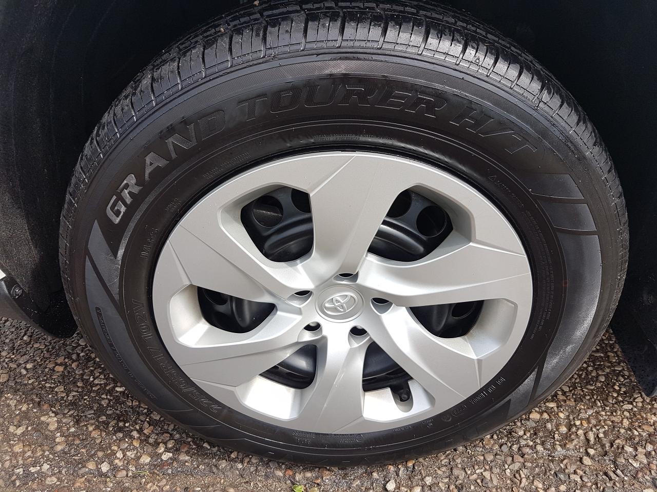 2022 Toyota RAV4 LE AWD *HEATED SEATS* Photo