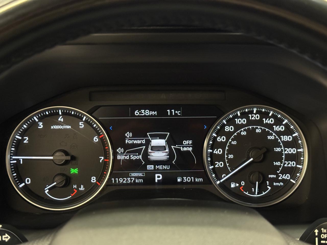 2022 Mitsubishi Outlander ES S-AWC+New Tires+Brakes+Blind Spot+CLEAN CARFAX Photo14