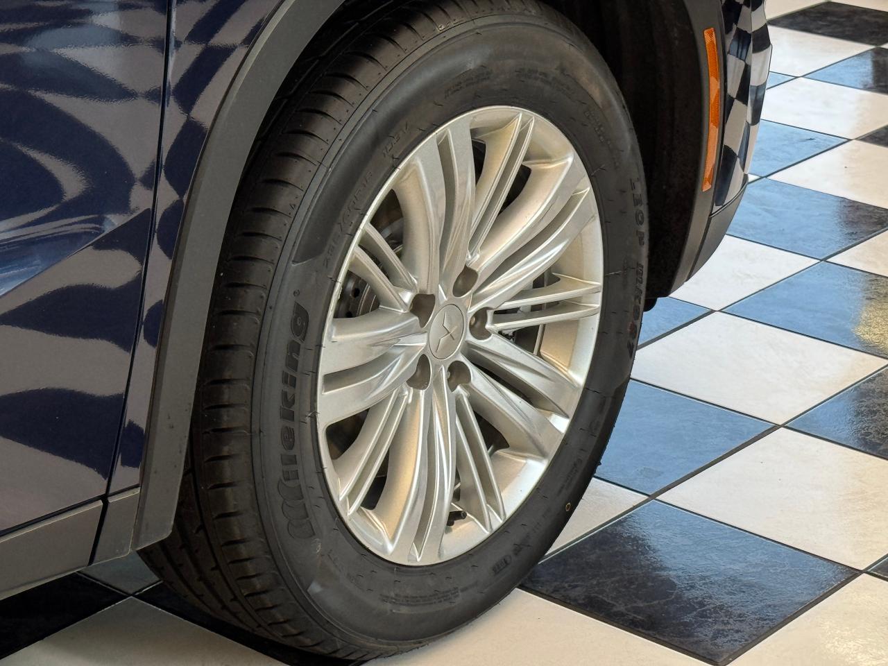 2022 Mitsubishi Outlander ES S-AWC+New Tires+Brakes+Blind Spot+CLEAN CARFAX Photo48