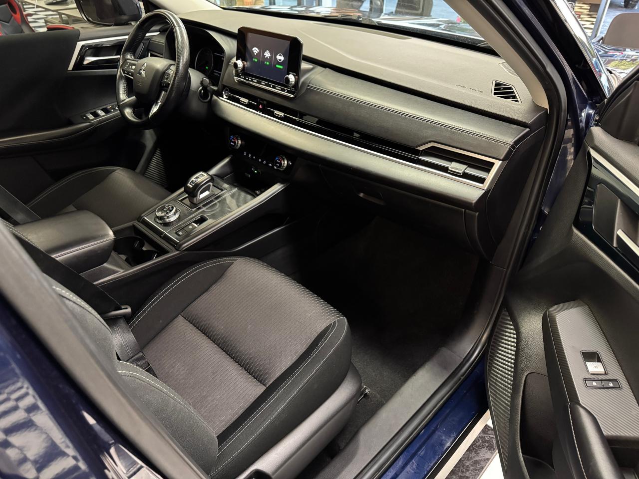 2022 Mitsubishi Outlander ES S-AWC+New Tires+Brakes+Blind Spot+CLEAN CARFAX Photo75