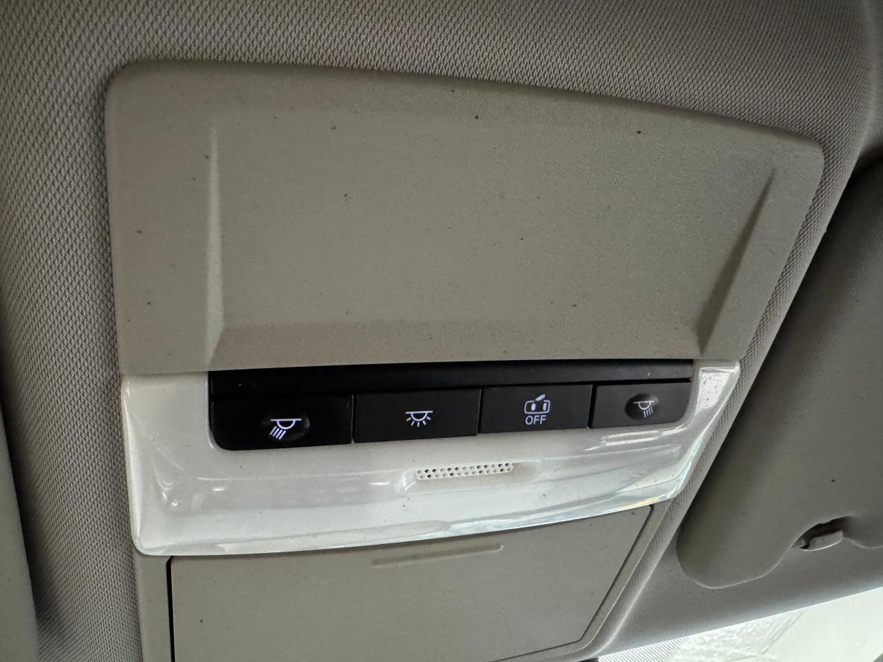 2022 Mitsubishi Outlander ES S-AWC+New Tires+Brakes+Blind Spot+CLEAN CARFAX Photo