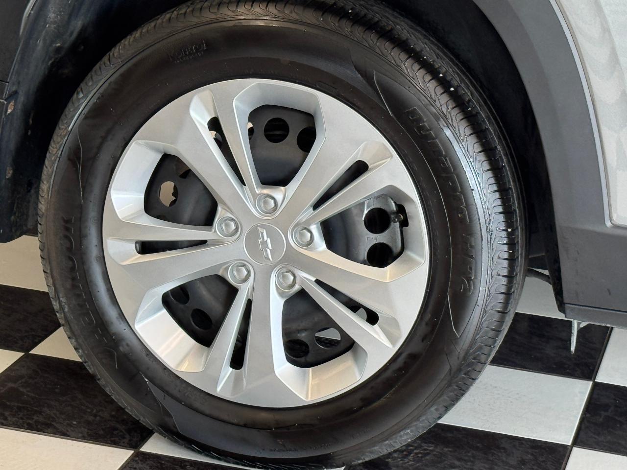 2024 Chevrolet Trax LS+Remote Start+LIKE NEW+ONE OWNER+CLEAN CARFAX Photo