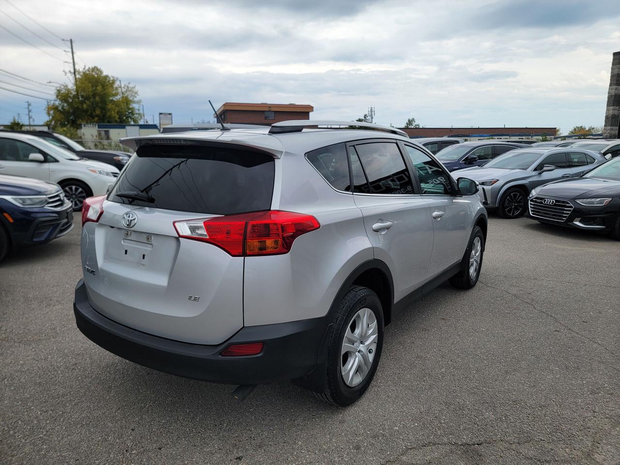 2014 Toyota RAV4 LE | SUPER CLEAN Photo4