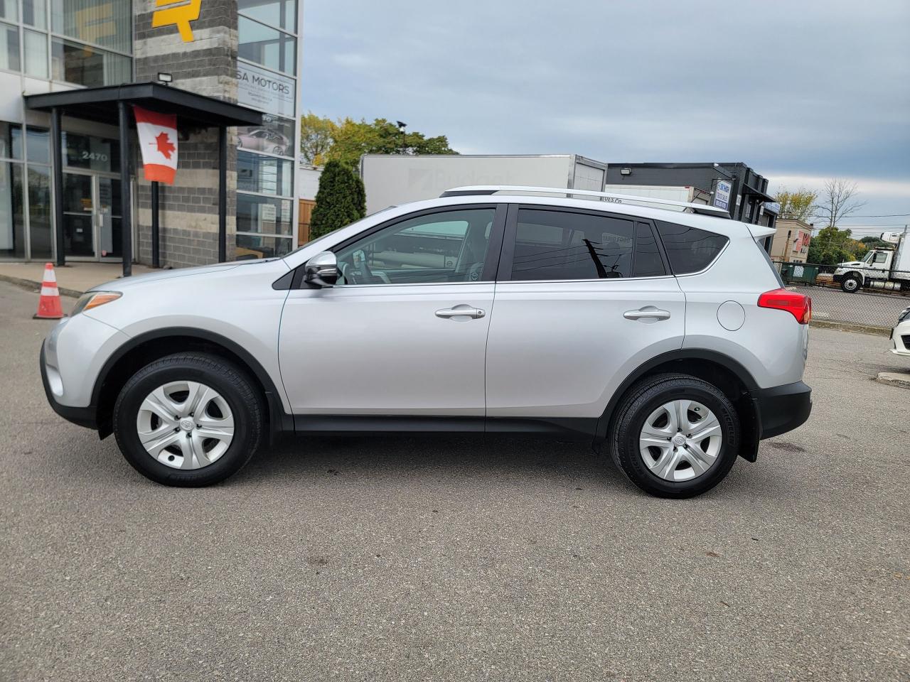 2014 Toyota RAV4 LE | SUPER CLEAN - Photo #8