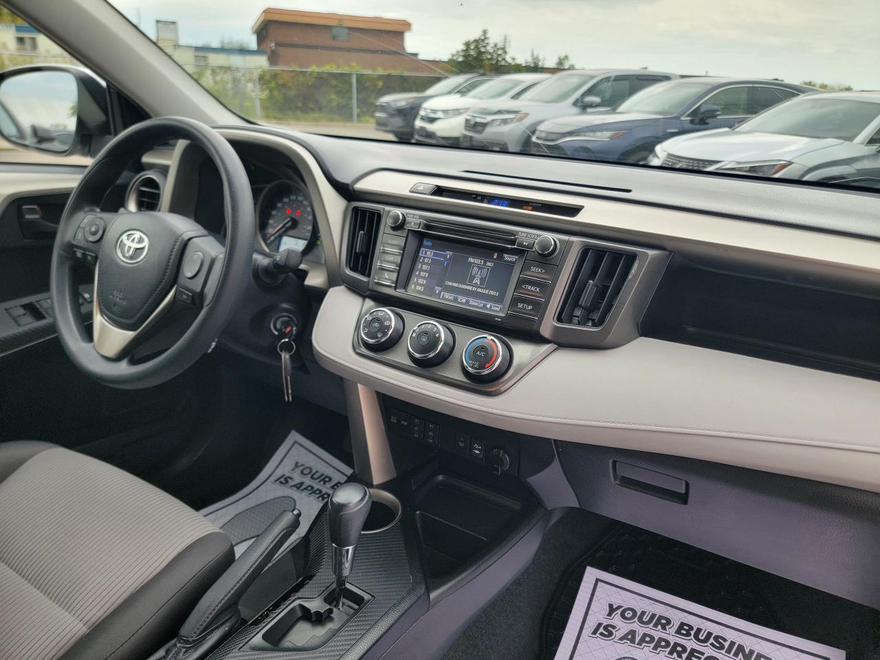 2014 Toyota RAV4 LE | SUPER CLEAN - Photo #15