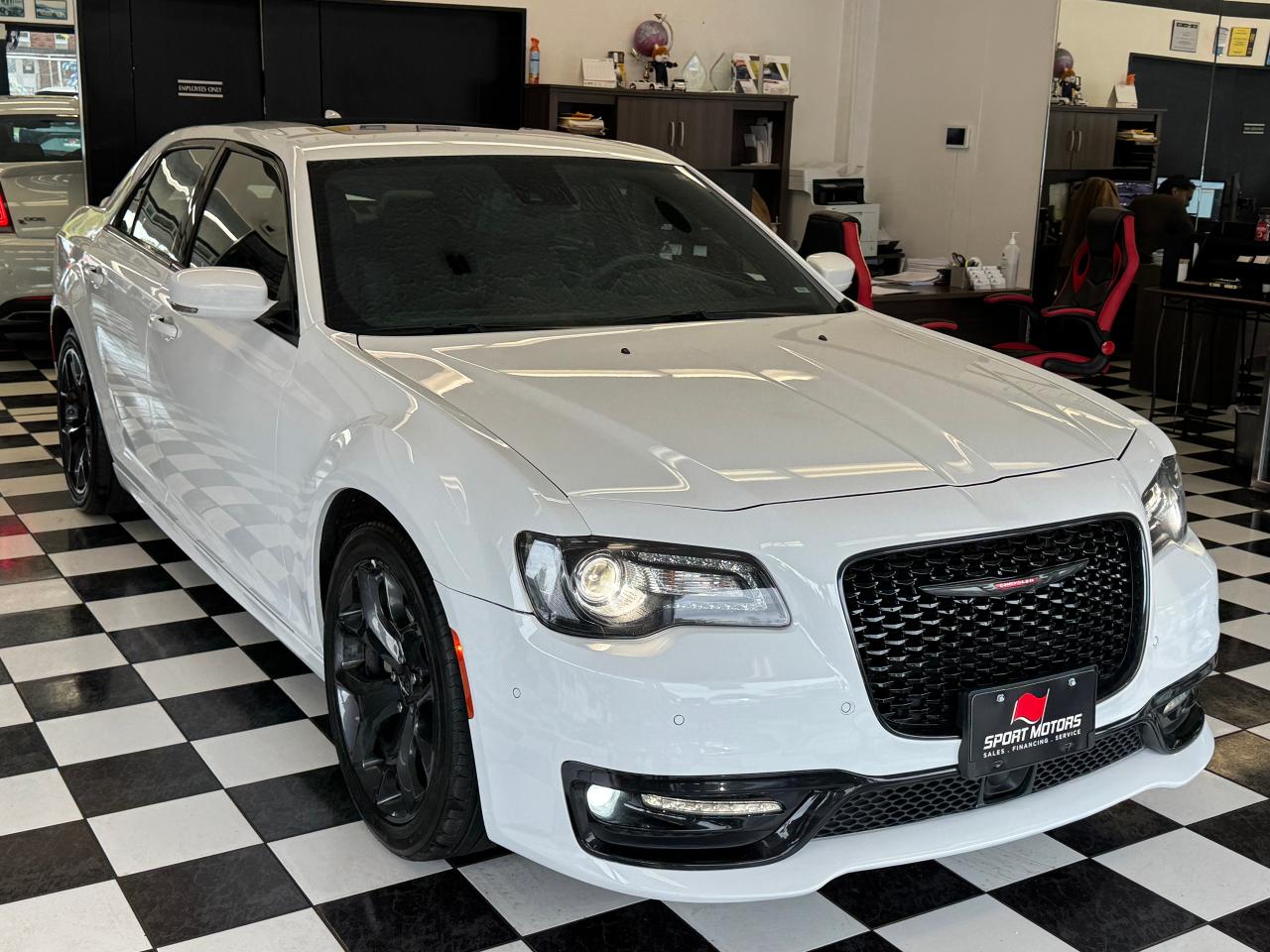 2023 Chrysler 300 300S RWD+Adaptive Cruise+Roof+LIKE NEW Photo11