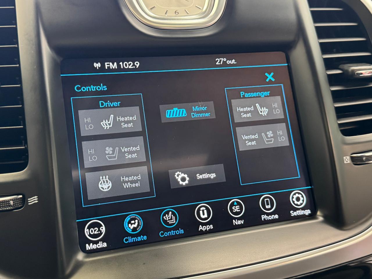 2023 Chrysler 300 300 Touring L AWD+ONE OWNER+CLEAN CARFAX Photo