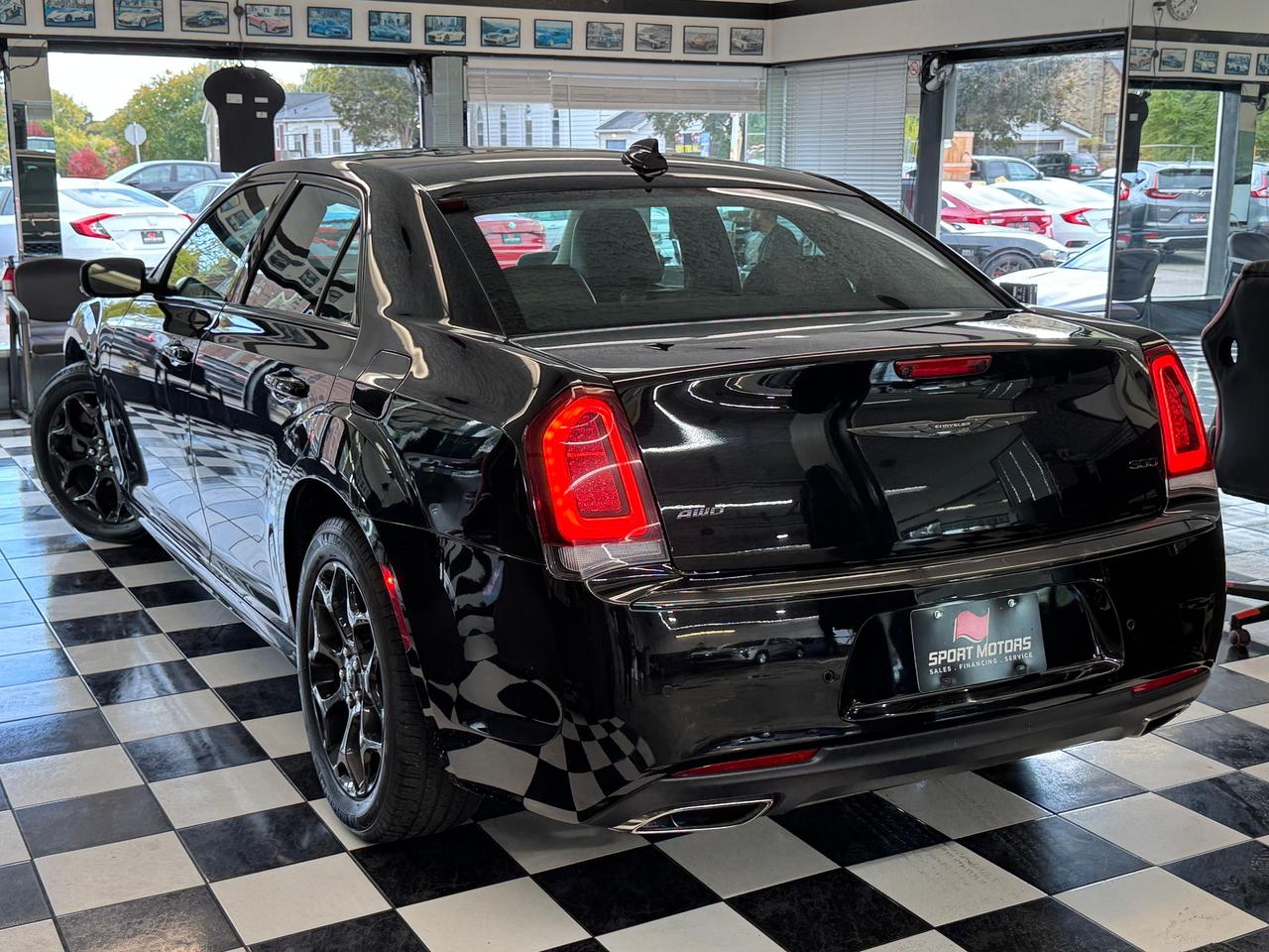 2023 Chrysler 300 300 Touring L AWD+ONE OWNER+CLEAN CARFAX Photo