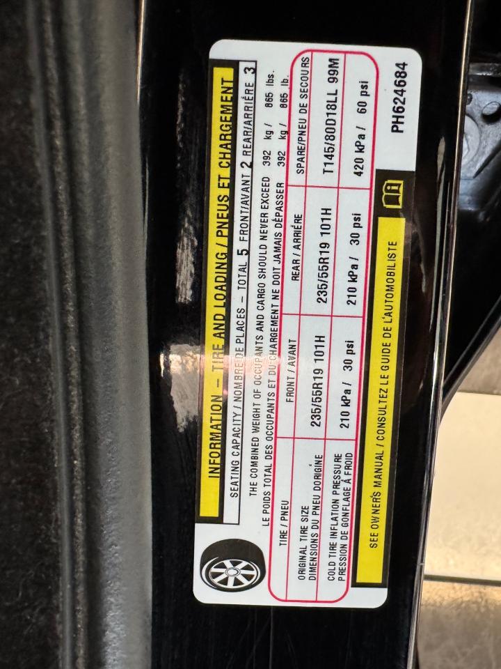 2023 Chrysler 300 300 Touring L AWD+ONE OWNER+CLEAN CARFAX Photo