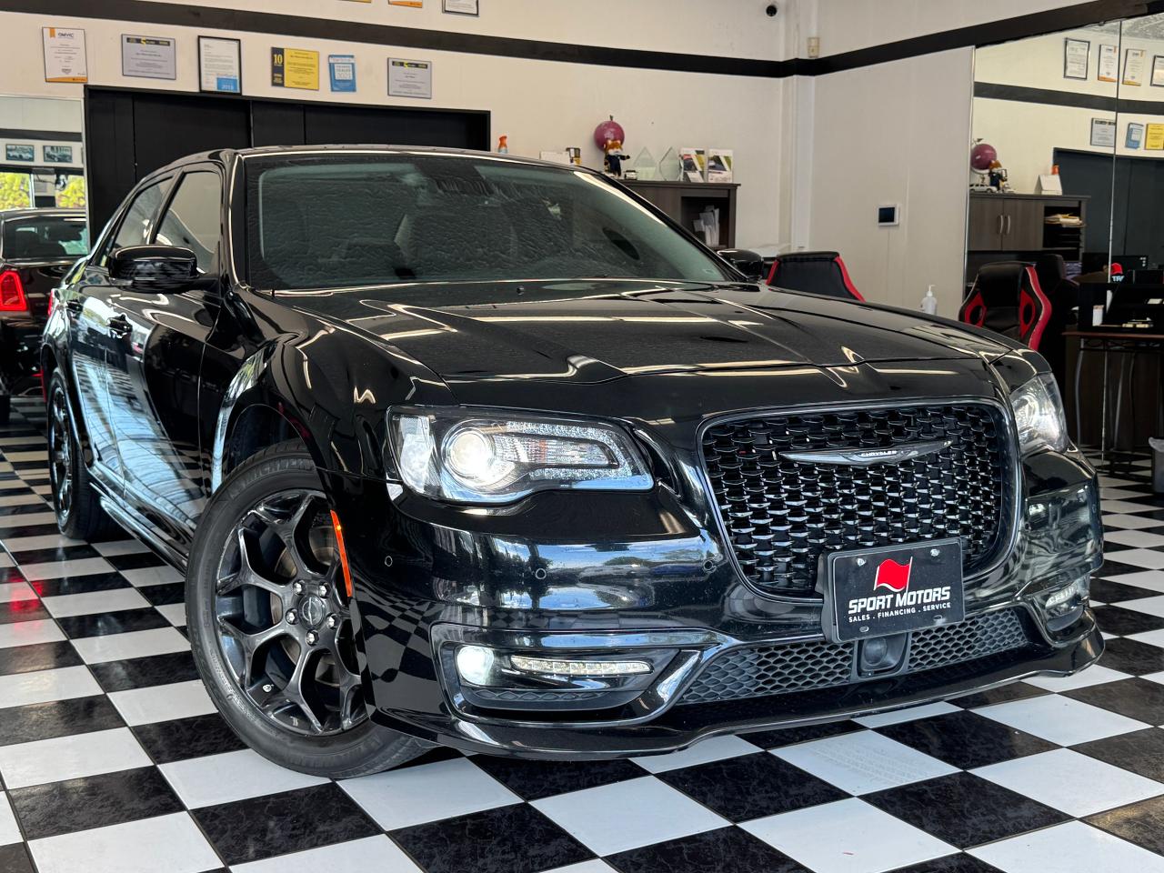 2023 Chrysler 300 300 Touring L AWD+ONE OWNER+CLEAN CARFAX Photo18