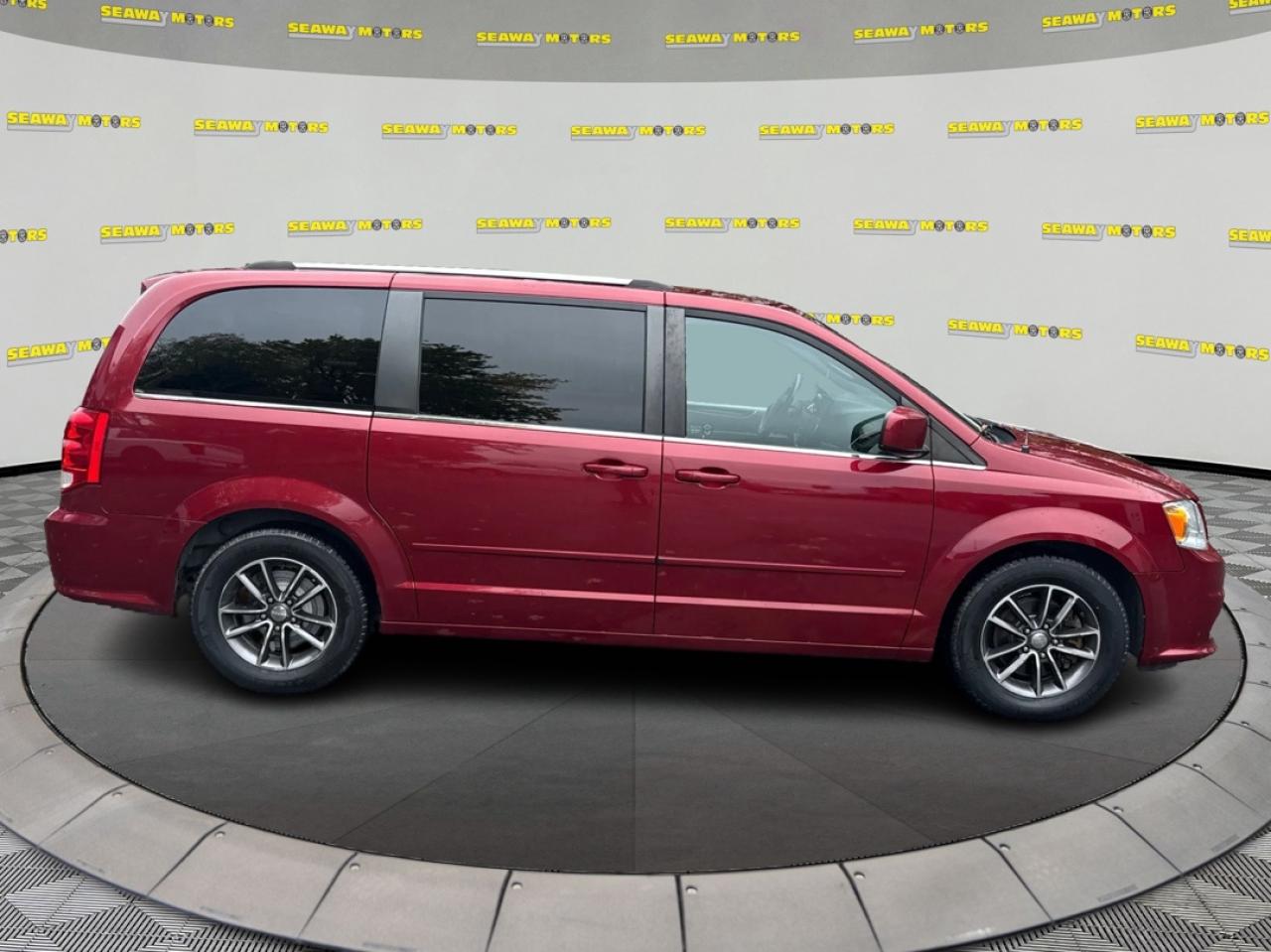 2016 Dodge Grand Caravan SE - Photo #2