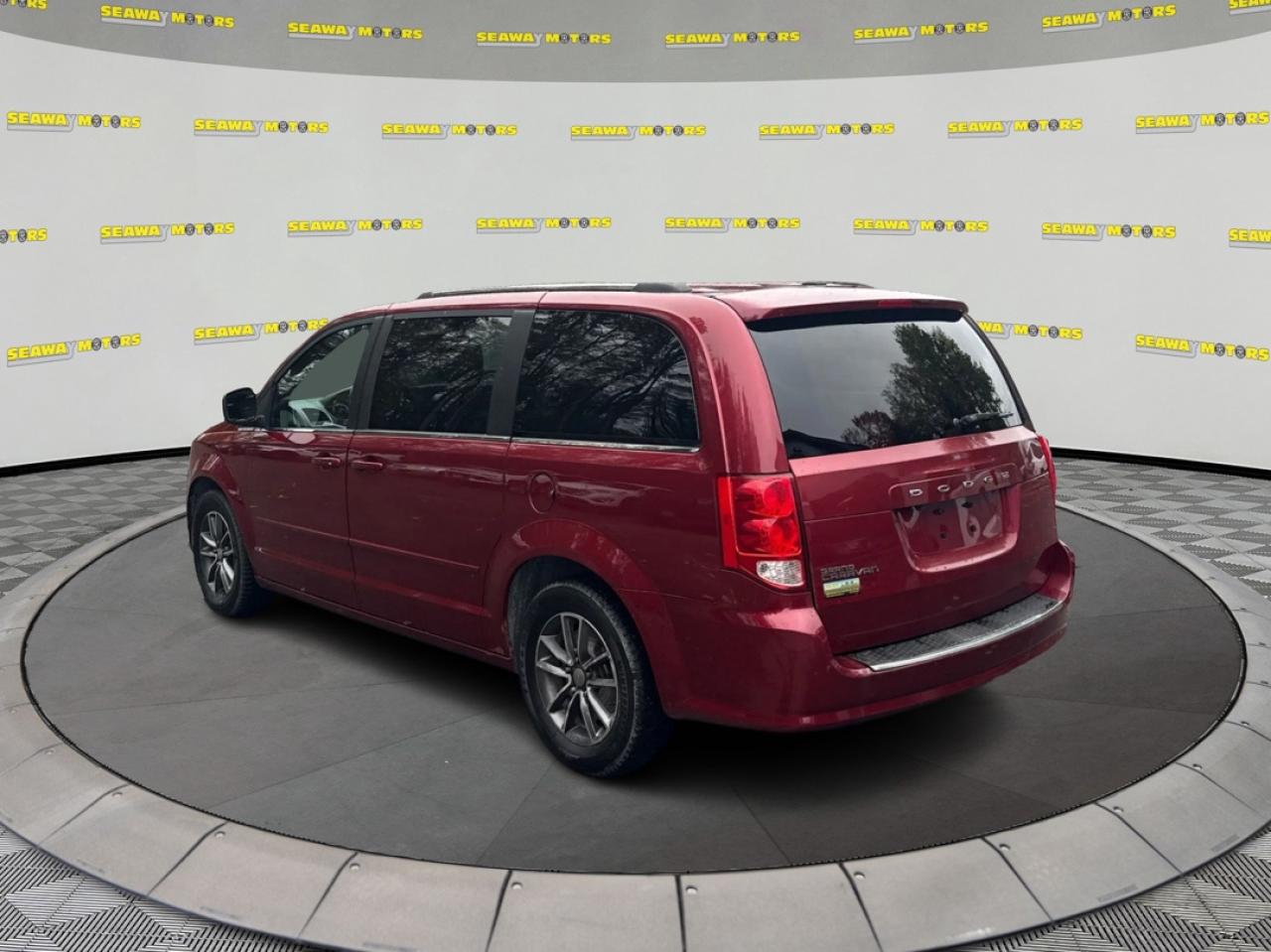 2016 Dodge Grand Caravan SE - Photo #5