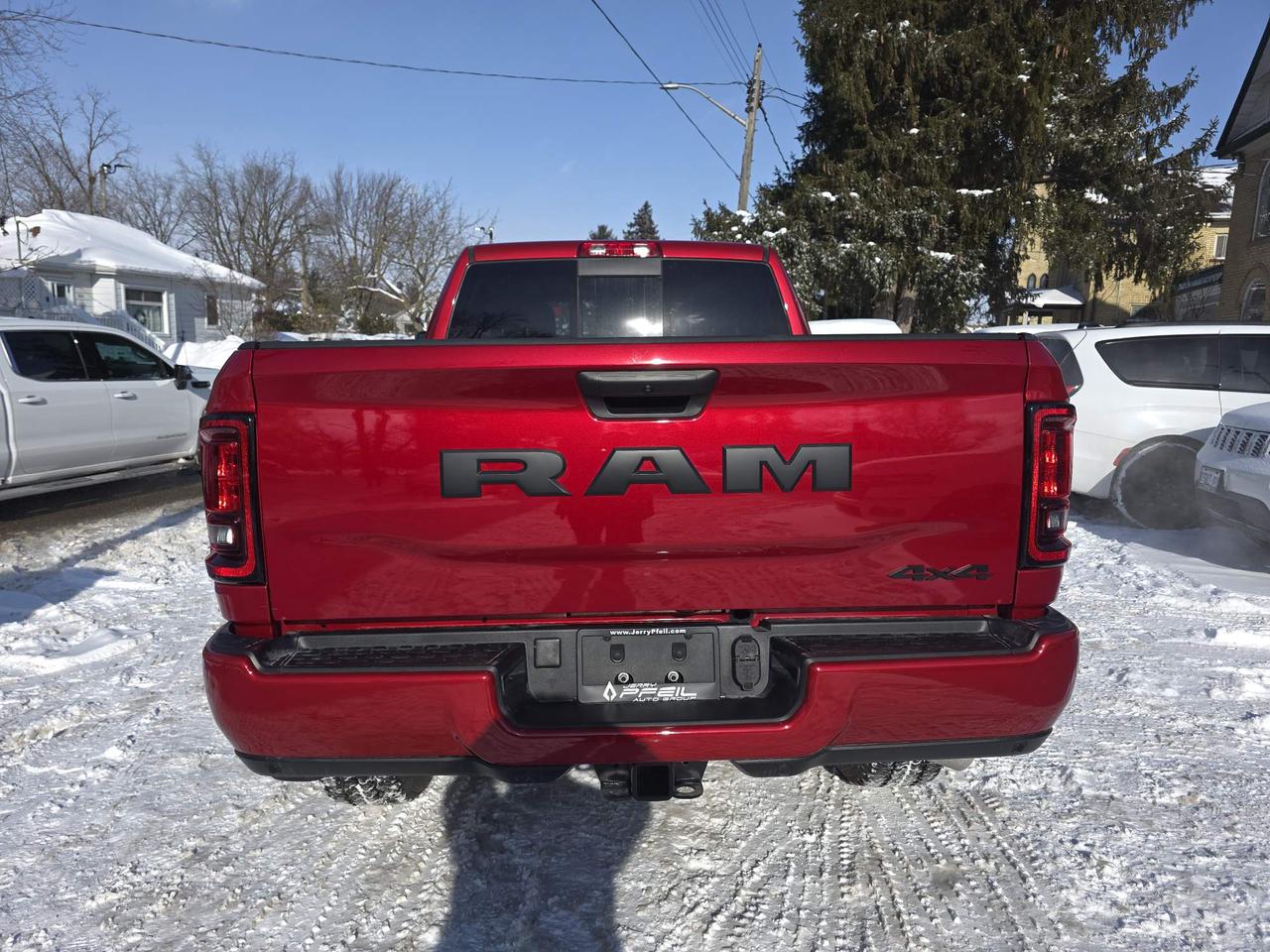 2026 RAM 2500 Tradesman 2026 RAM 2500 BLACK EXPRESS CREW CAB 4X4, 0% FINANCING UP TO 60 MONTHS! Photo