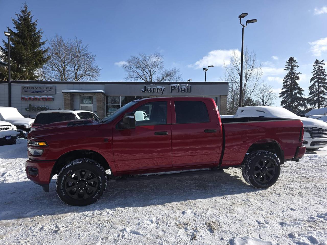 2026 RAM 2500 Tradesman 2026 RAM 2500 BLACK EXPRESS CREW CAB 4X4, 0% FINANCING UP TO 60 MONTHS! Photo