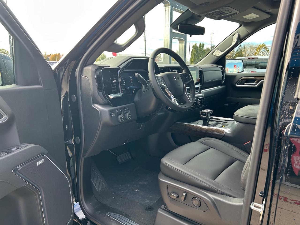 2026 Chevrolet Silverado 1500 LT Trail Boss Photo3