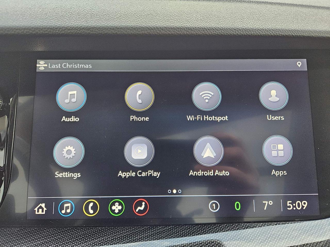 2021 Buick Envision Essence One Owner | Sport Touring | AWD | Leather | Sunroof | 20" Wheels Photo