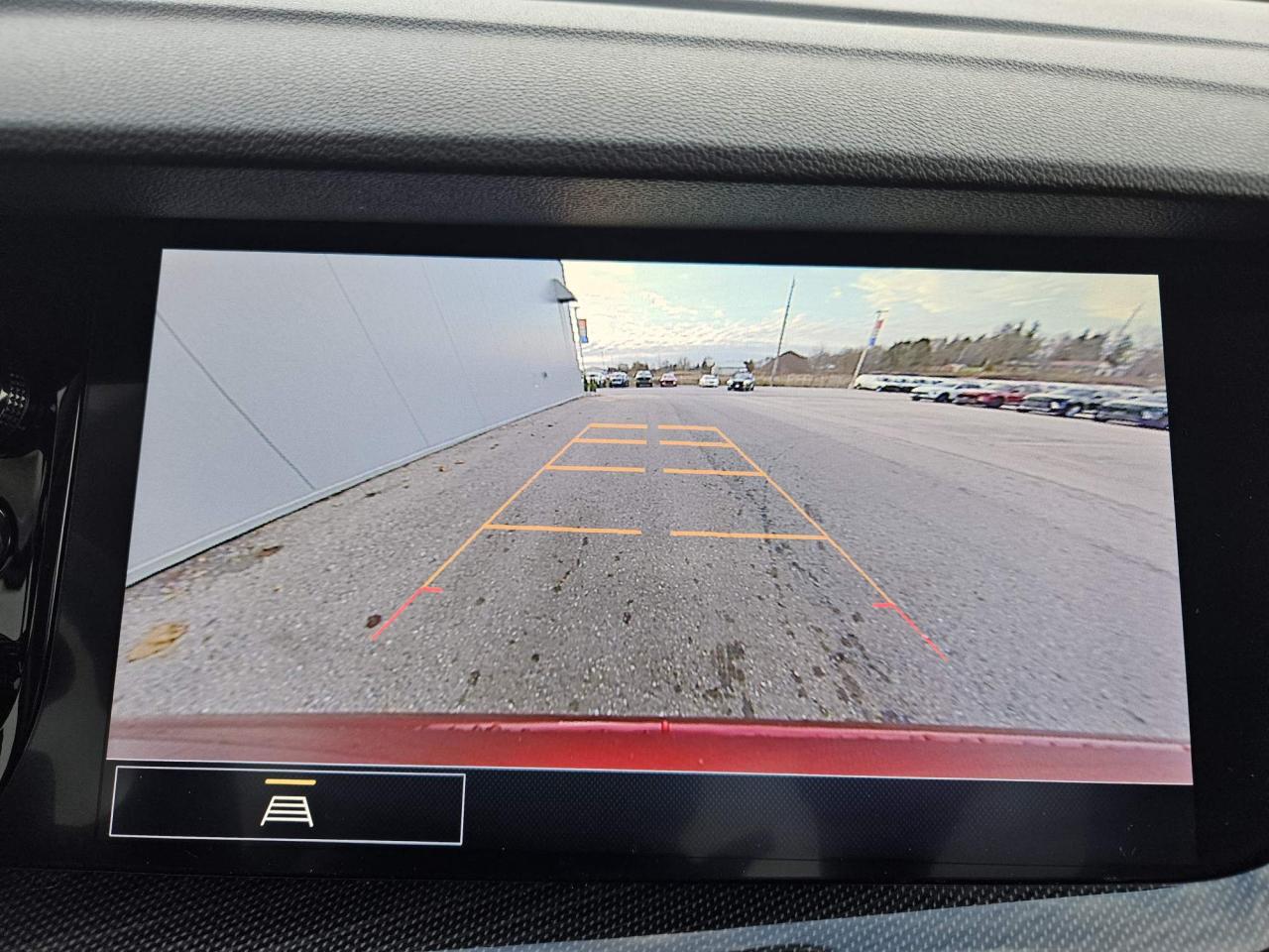 2021 Buick Envision Essence One Owner | Sport Touring | AWD | Leather | Sunroof | 20" Wheels Photo