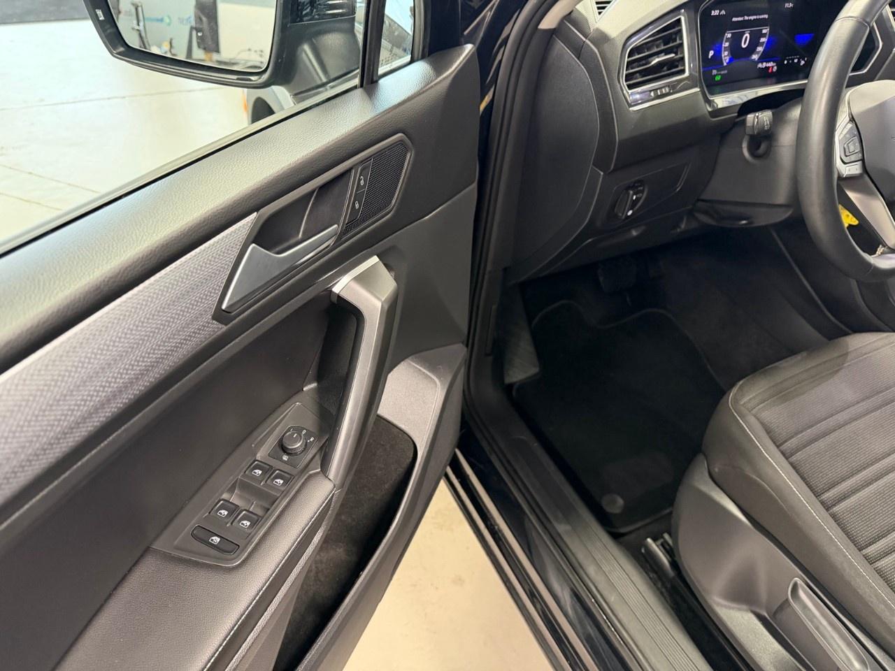 2024 Volkswagen Tiguan S Photo