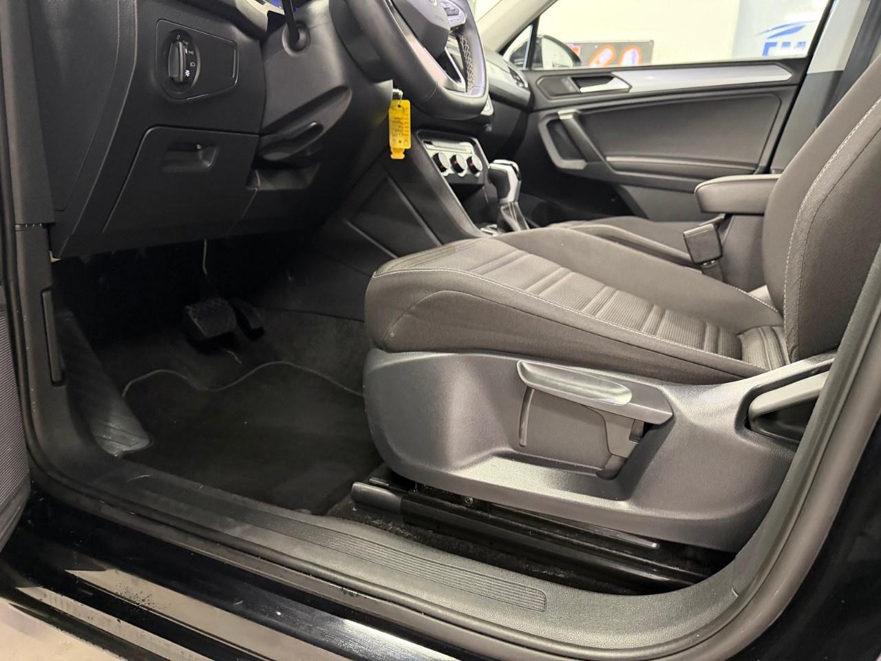 2024 Volkswagen Tiguan S Photo