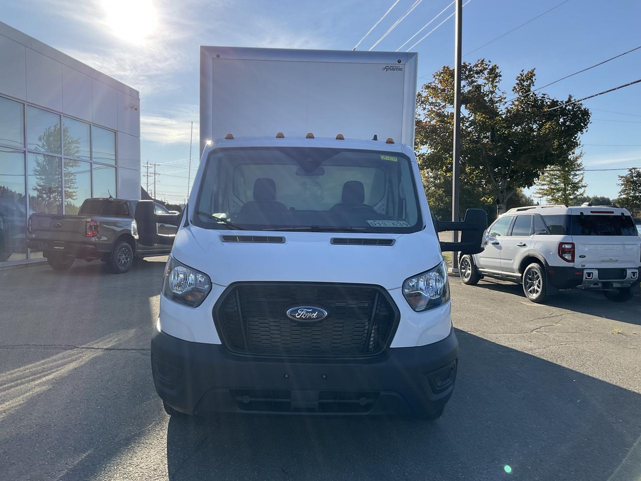 2025 Ford Transit Chassis Cab BASE Photo1