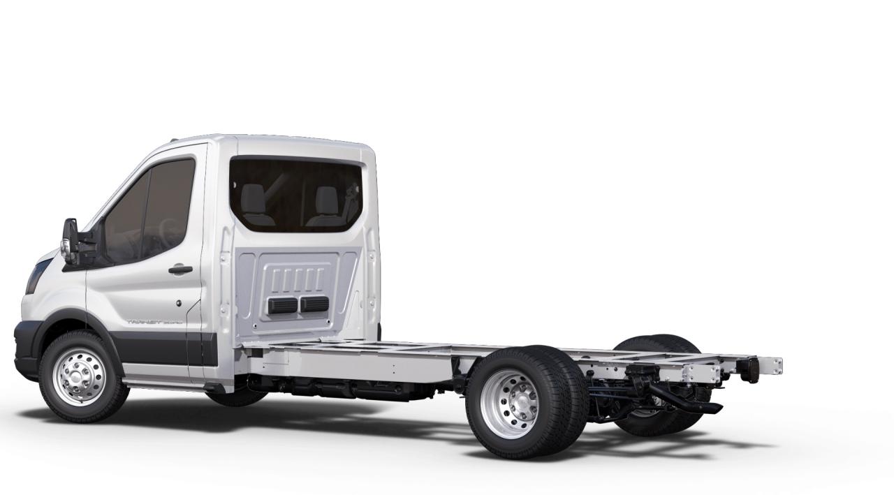 2025 Ford Transit Chassis Cab BASE Photo5