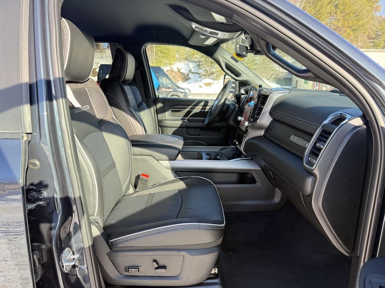 2026 RAM 3500 LARAMIE 4X4 Photo