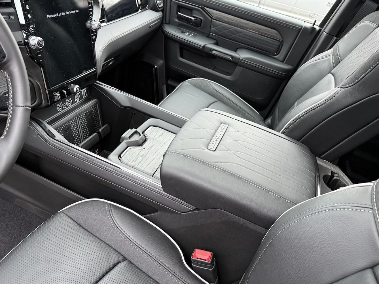 2026 RAM 3500 Limited 4x4 Photo