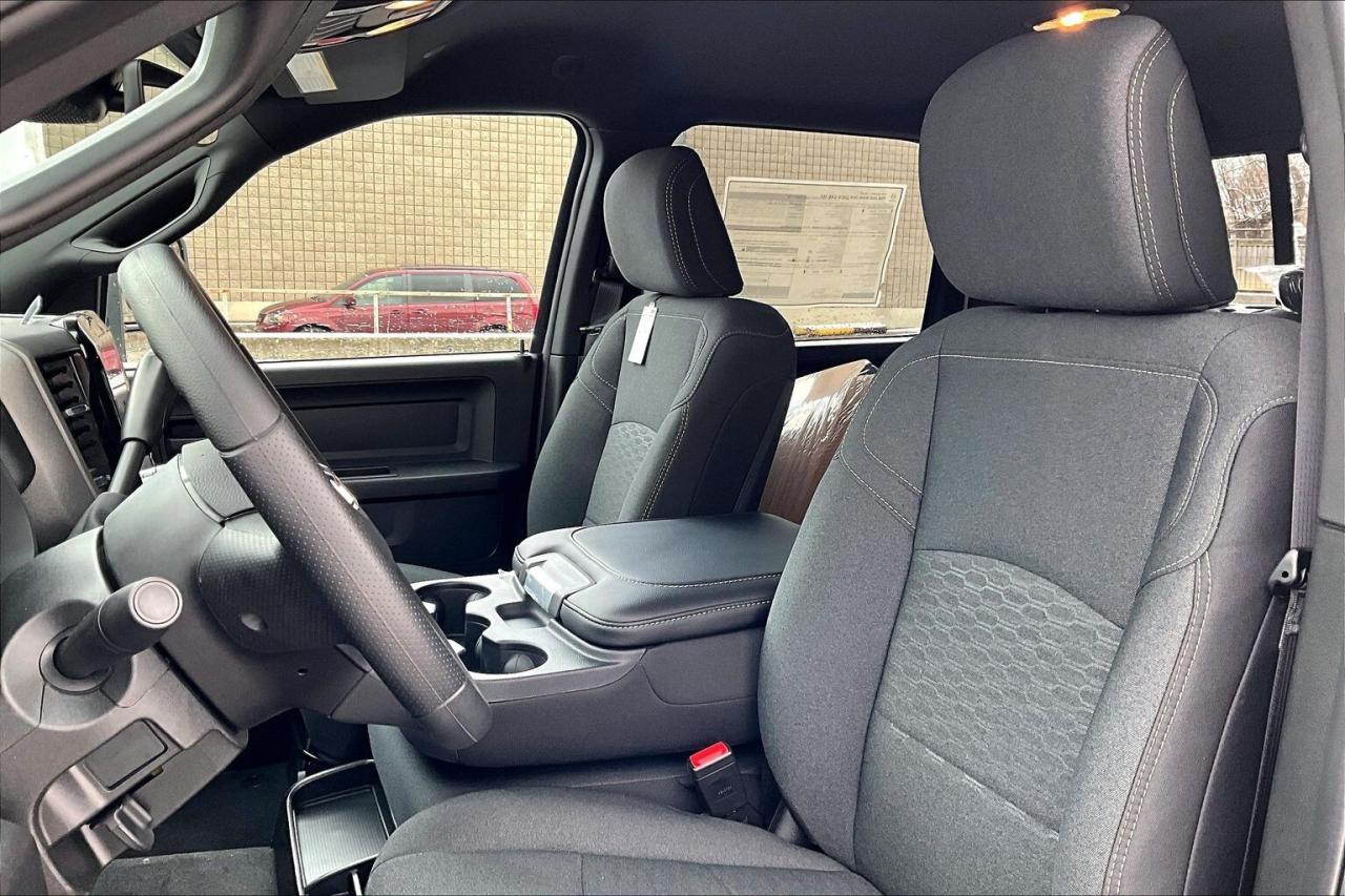 2026 RAM 2500 WARLOCK CREW | 6.7L Diesel | Bed Utility | Lvl1 Photo